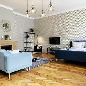 Apartment Cubistic Eliska / Jewish Quarter / Old Town, Prag