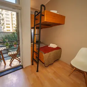 Apartment Dlouha With Balcony, Prag